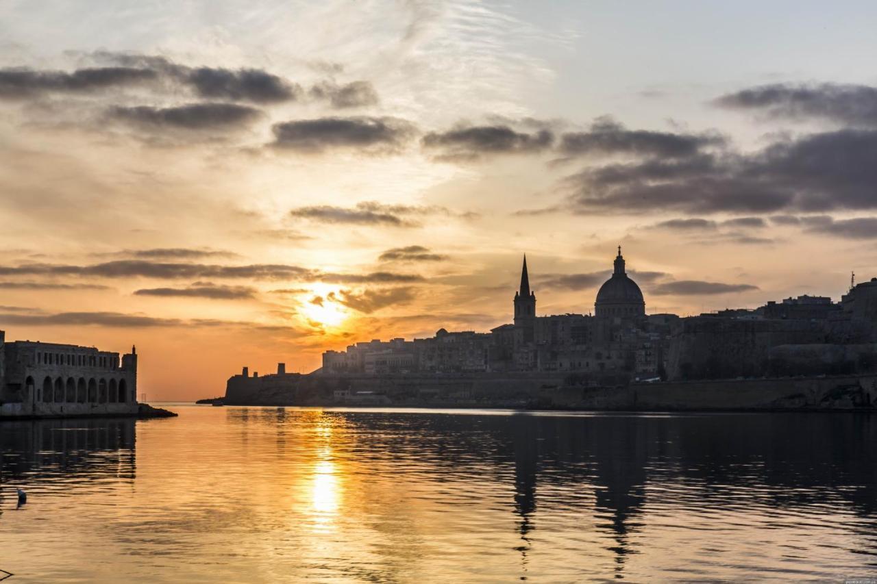 Unbeatable Location Valletta And Harbour Views Lejlighed Sliema Eksteriør billede