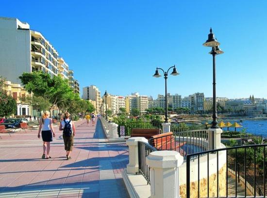 Unbeatable Location Valletta And Harbour Views Lejlighed Sliema Eksteriør billede